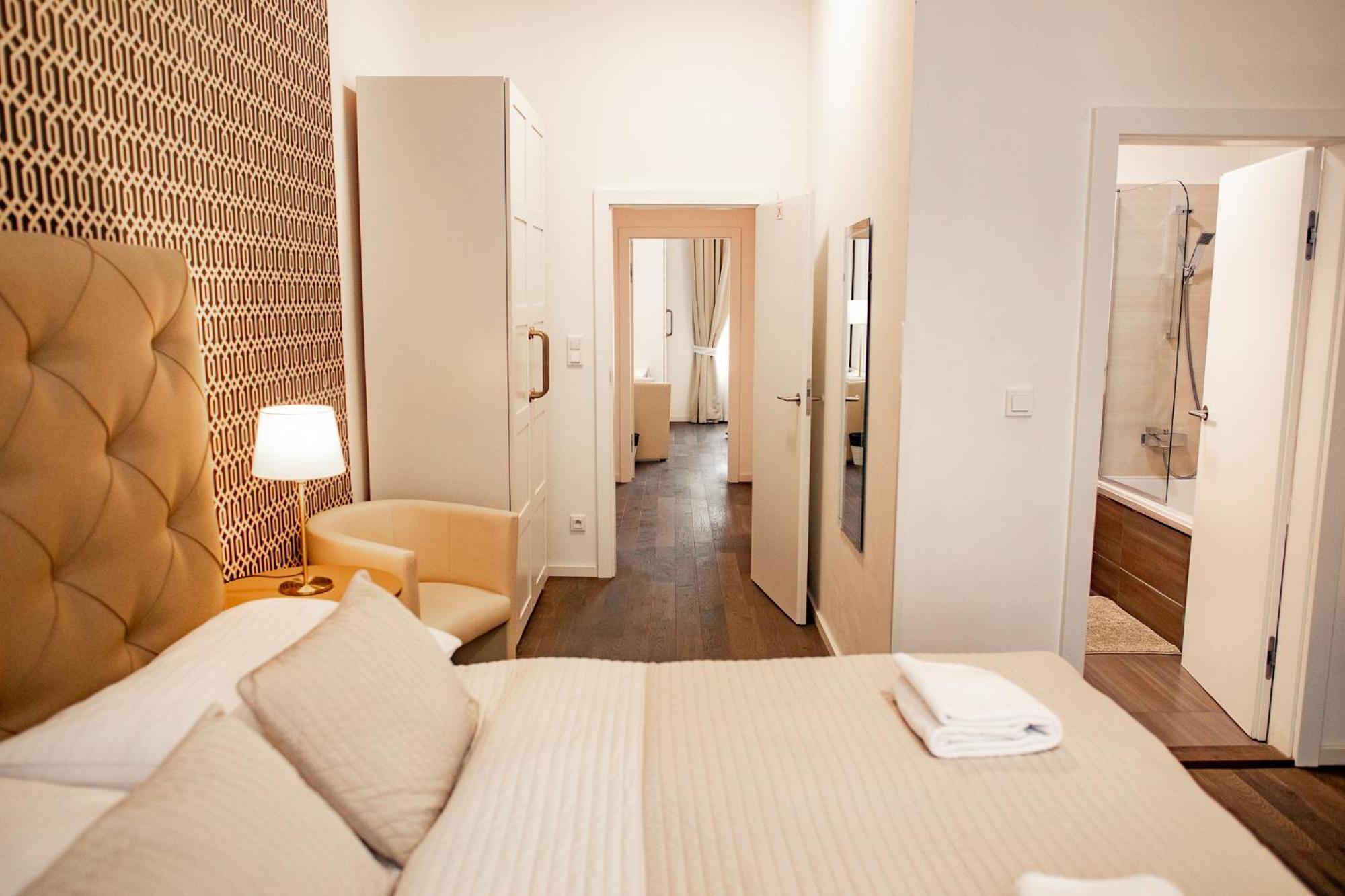 Luxury Modern Designed Oldtown Apartment Prague Exterior photo