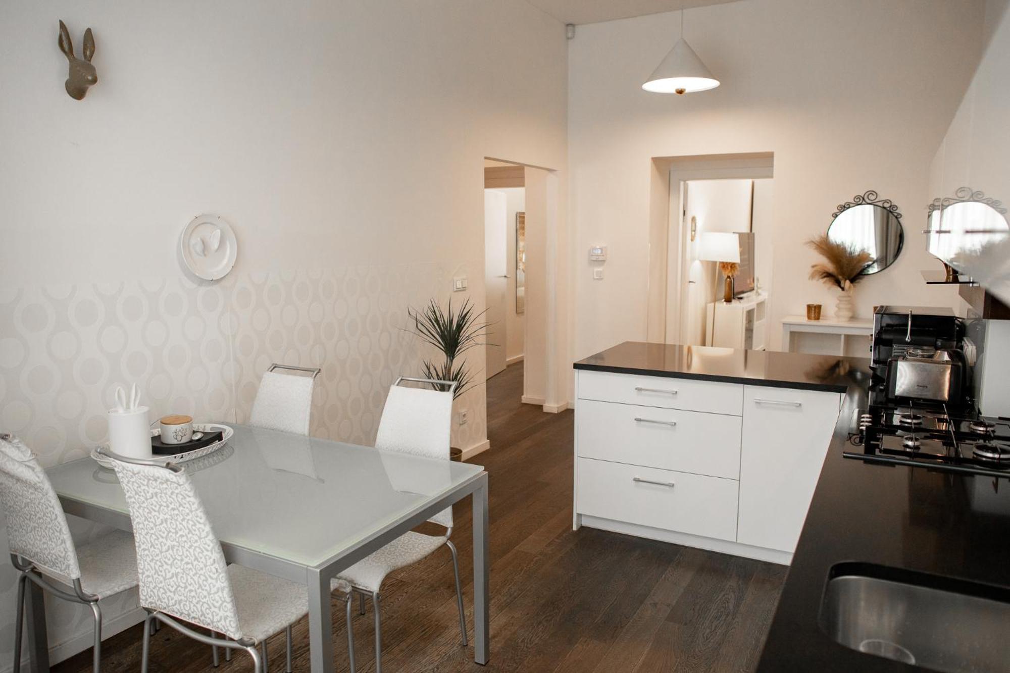 Luxury Modern Designed Oldtown Apartment Prague Exterior photo